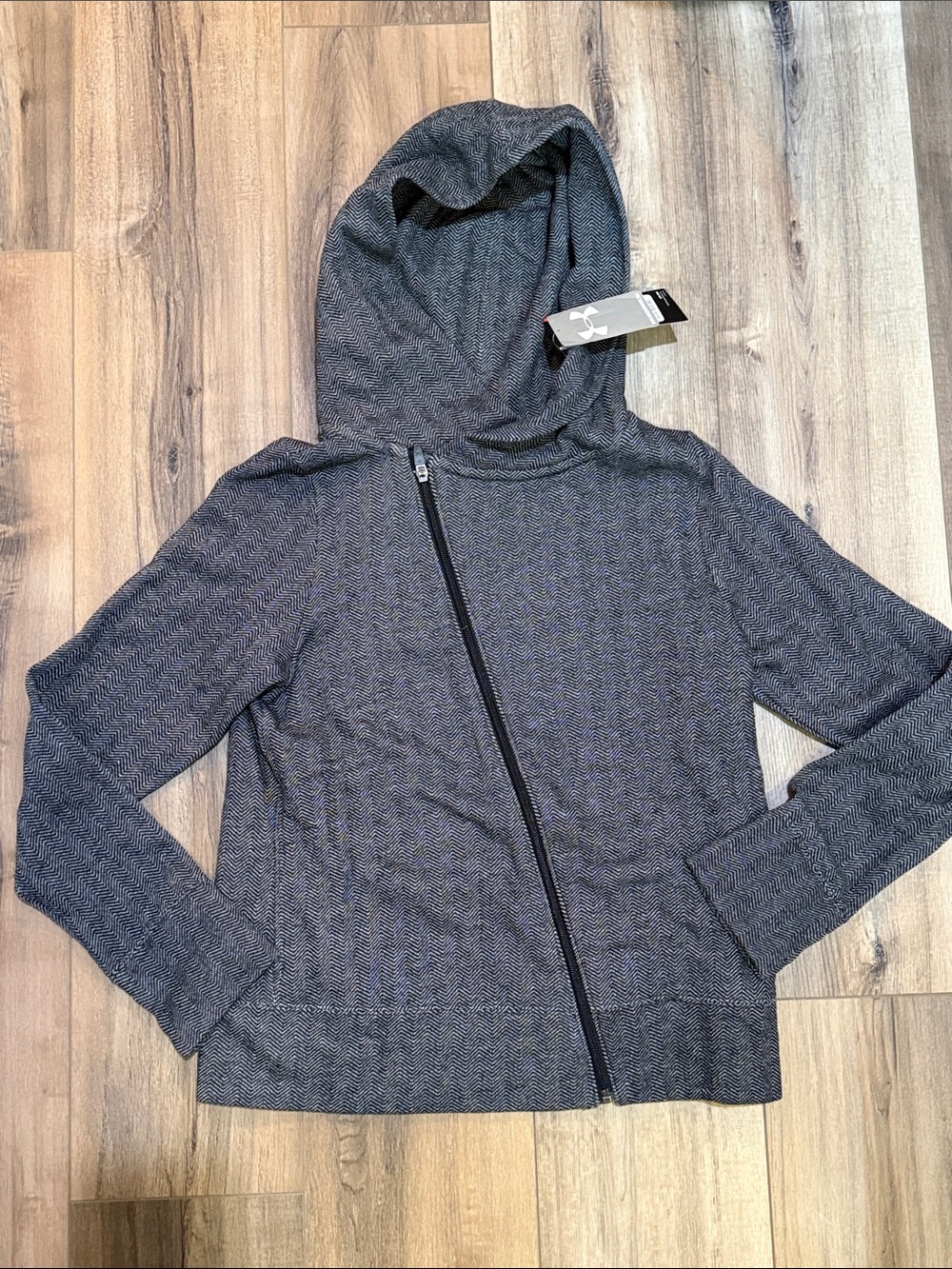 New Under Armour girls, black white houndstooth hoodie new youth large 14